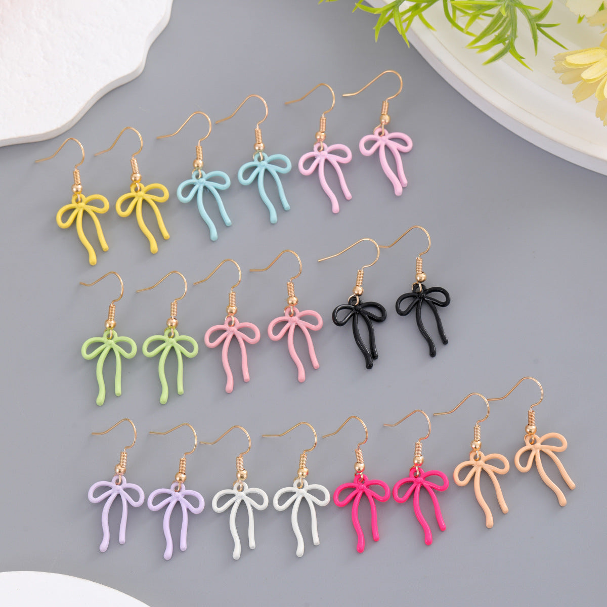 Preorder: Colorful Bow Dangles
