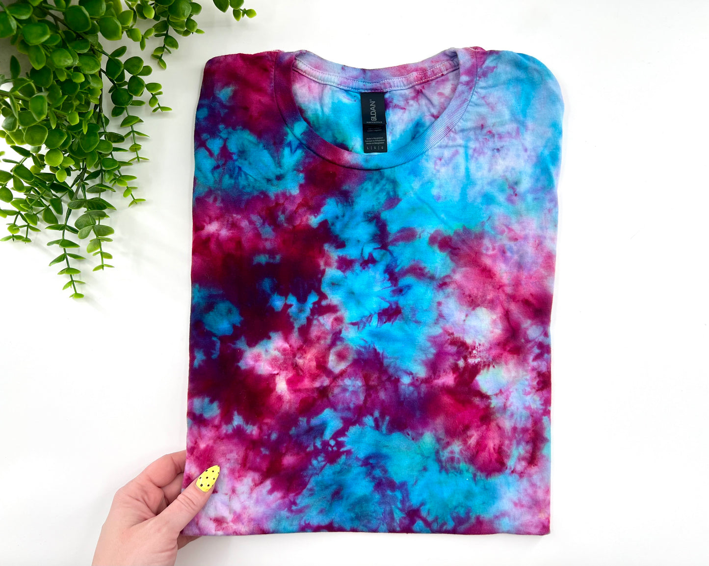 XL - Ice Dye Tshirt - Gildan