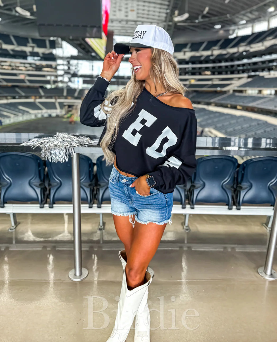 READY TO SHIP - Black Gameday Cropped Pullover