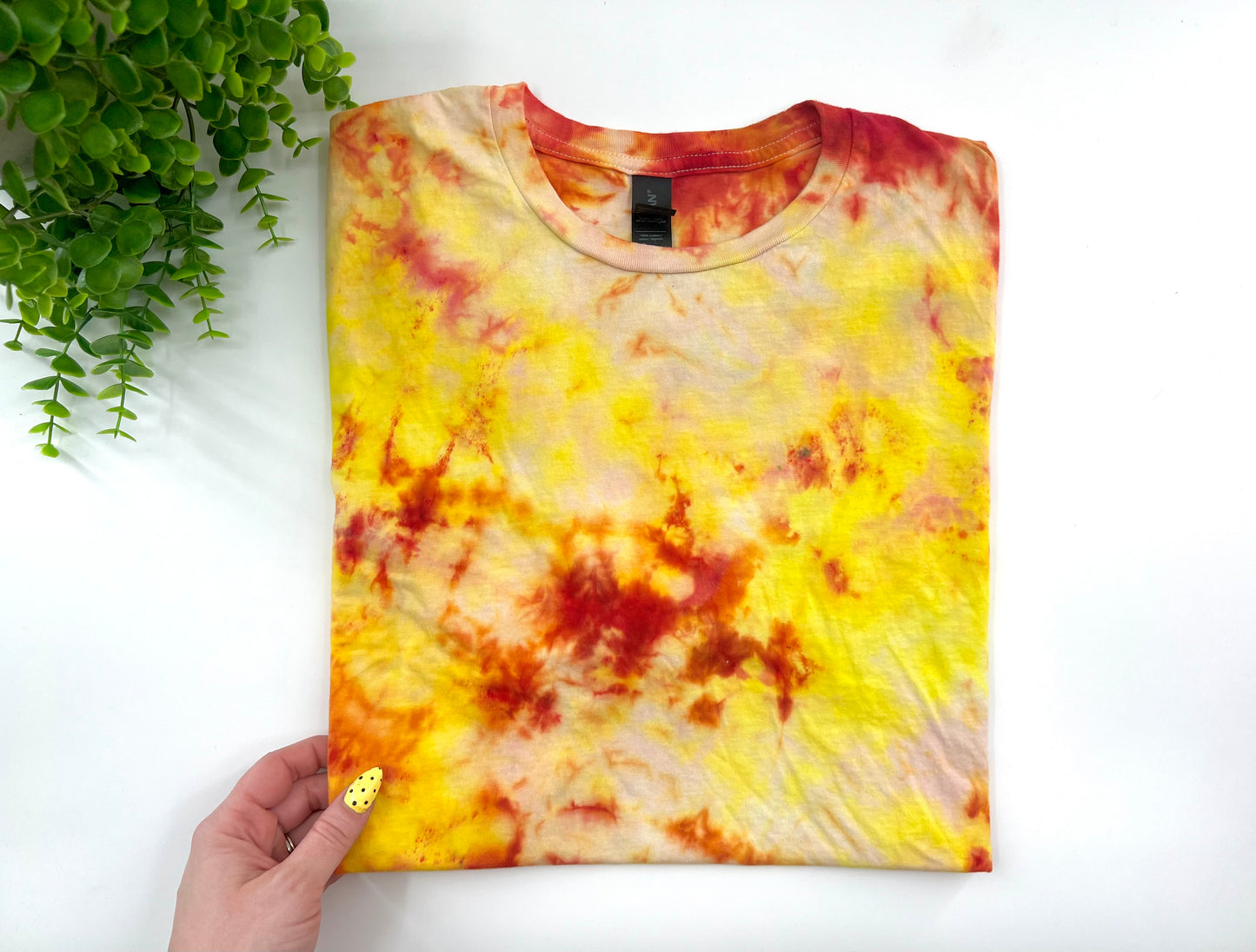 LARGE - Ice Dye Tshirt - Gildan