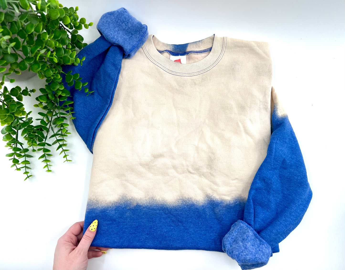 MEDIUM - Heather Royal Bleached Sweatshirt - Hanes