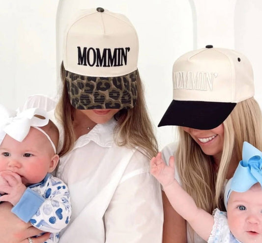 BOUTIQUE PREORDER: Mommin’ Embroidered Baseball Cap