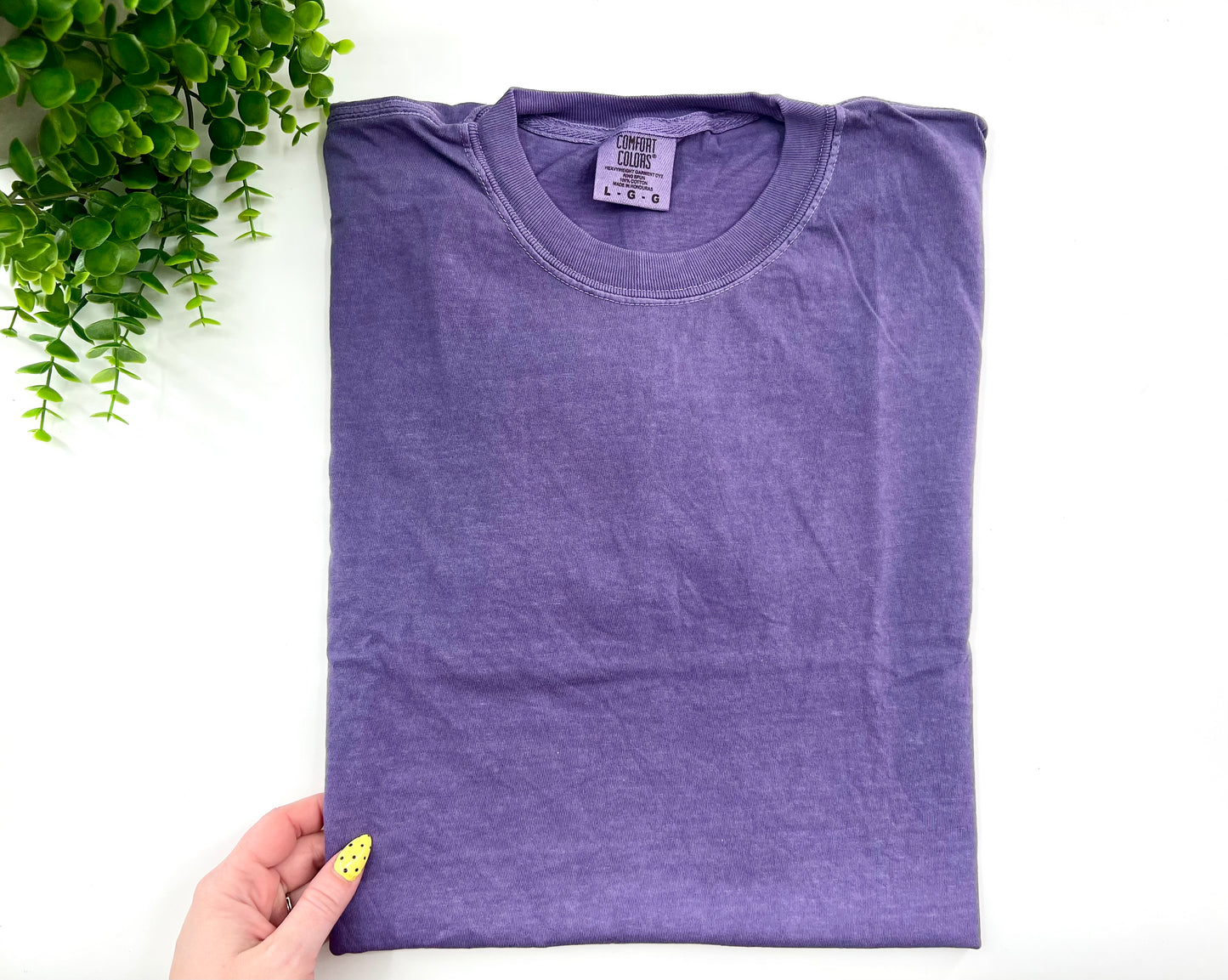 LARGE - Grape Comfort Colors - Tshirt
