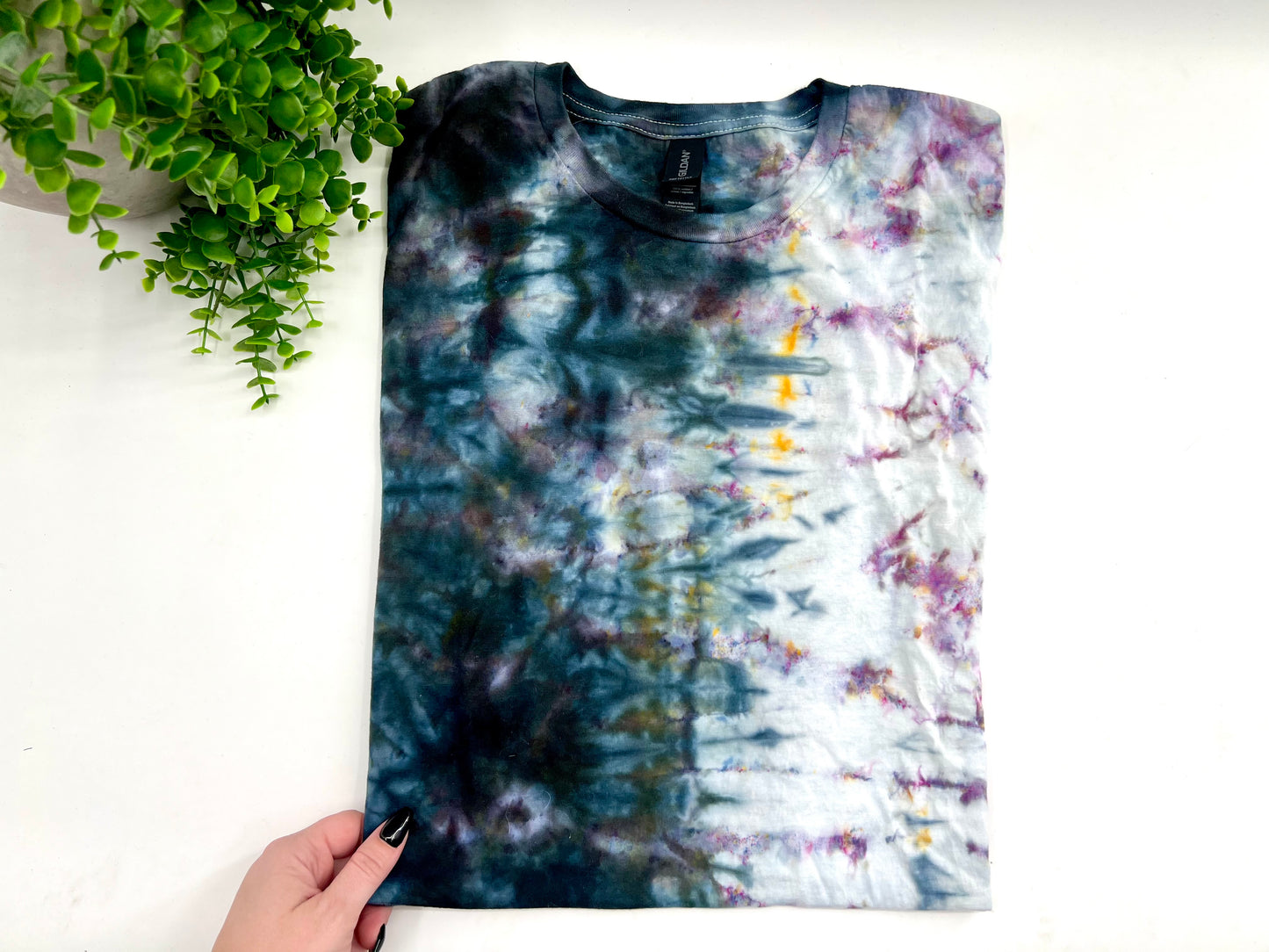 2XL - Black & Gray Ice Dyed Tshirt - Gildan