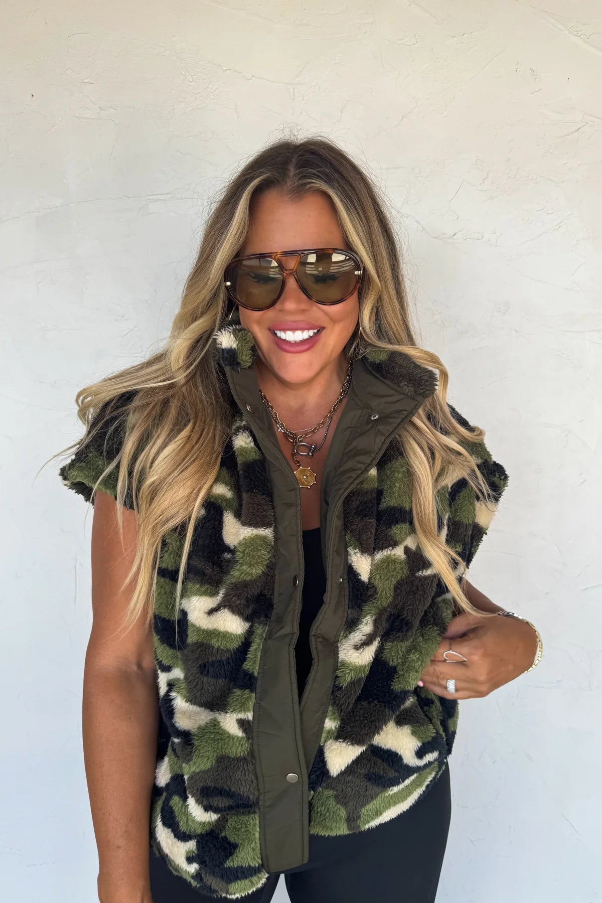 PREORDER - LINDEN SHERPA VEST JACKET ✨ETA LATE NOVEMBER✨