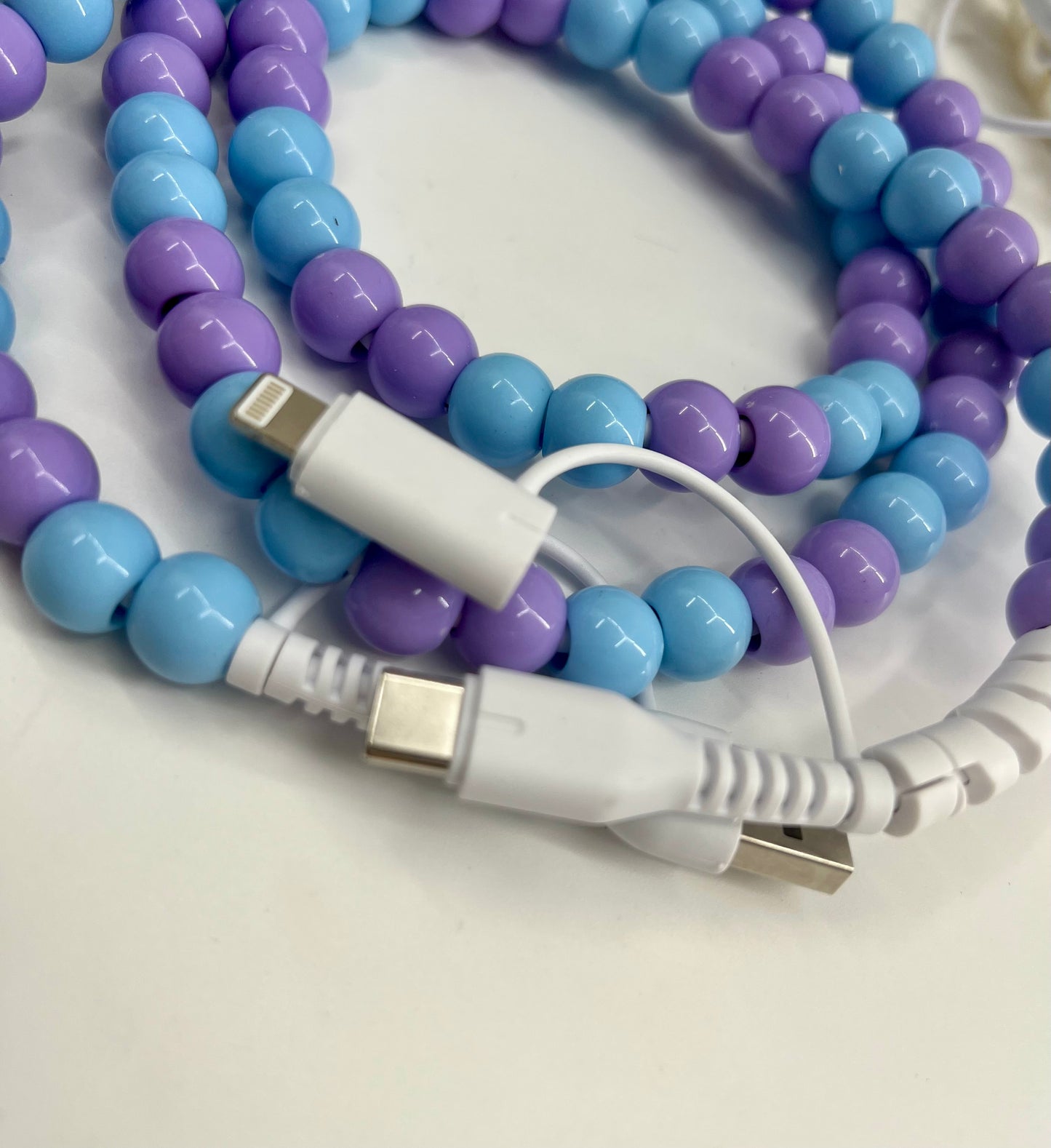READY TO SHIP: 4 in 1 Colorful Beaded Dual Fast Charger