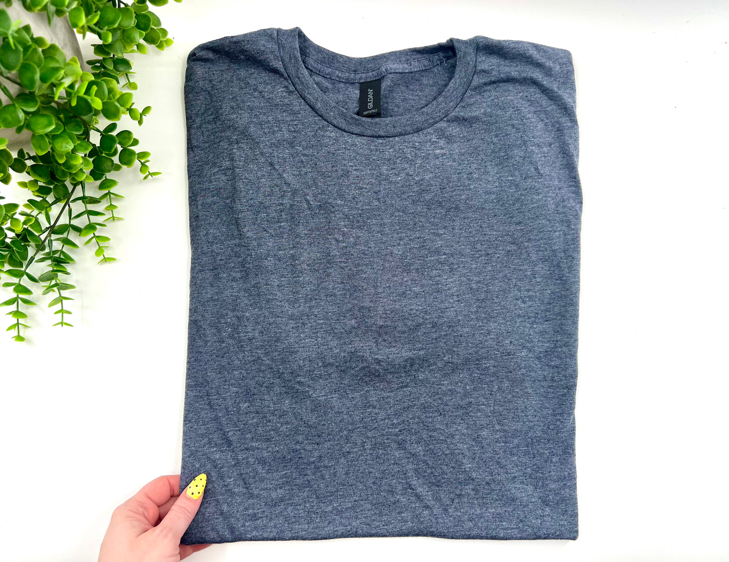 XL - Heather Navy Tshirt - Gildan Softstyle