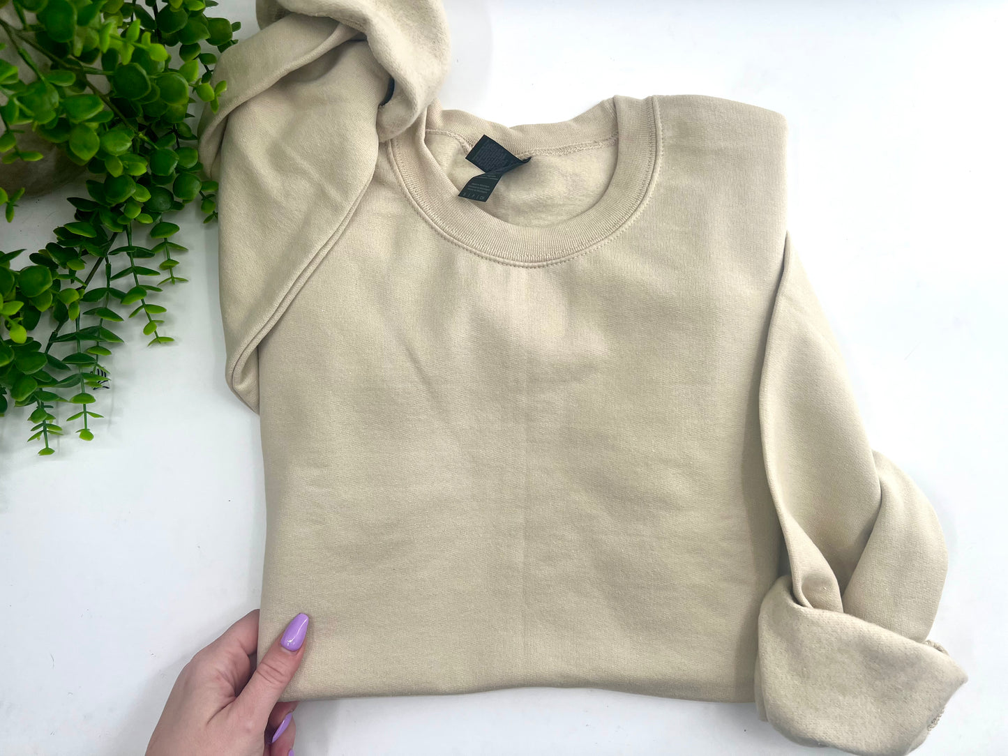 MEDIUM - Sand Gildan Sweatshirt