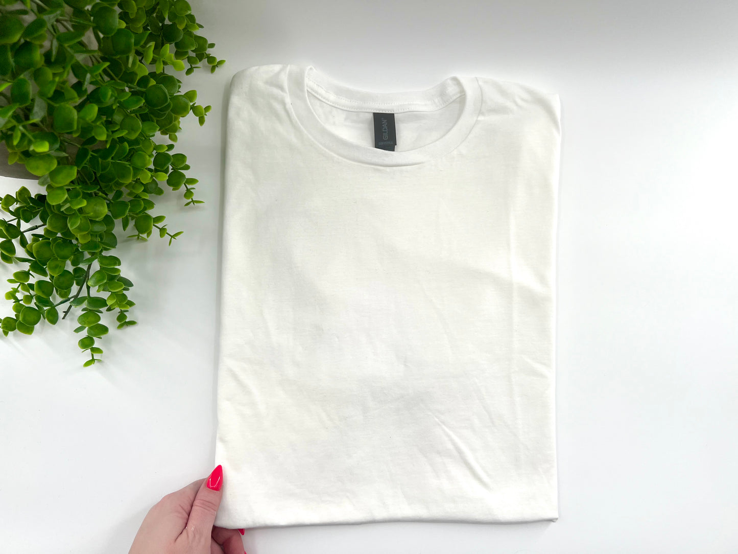 LARGE - White - Gildan Softstyle
