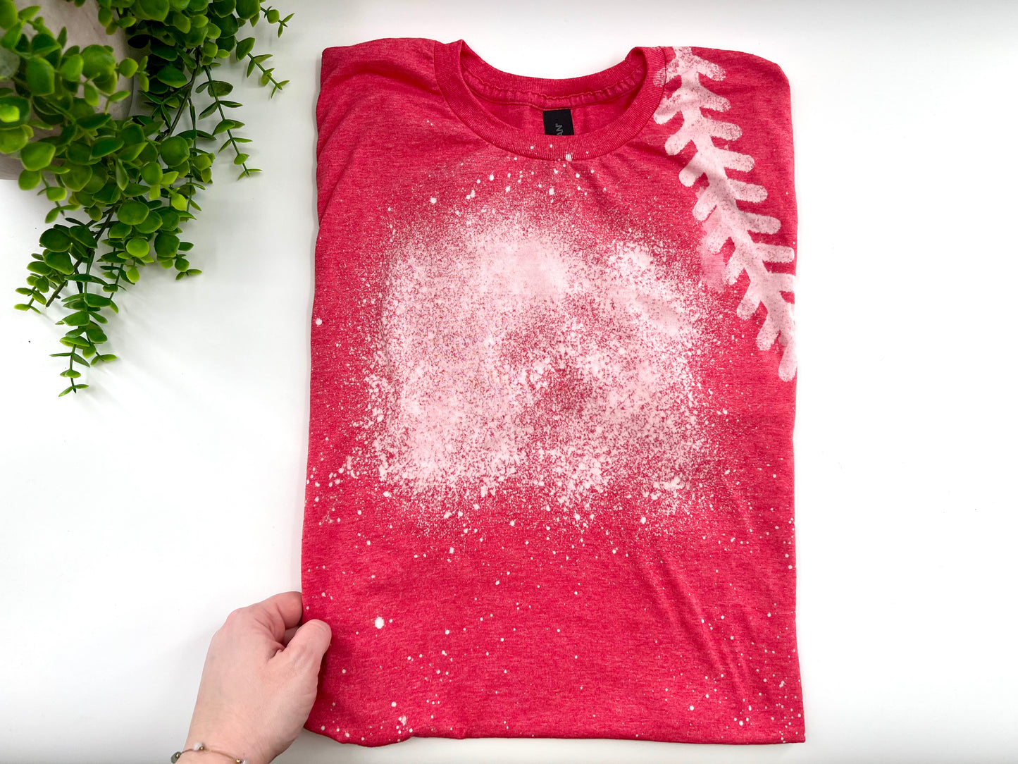 MEDIUM - Heather Red Baseball Bleached Tshirt - Gildan Softstyle