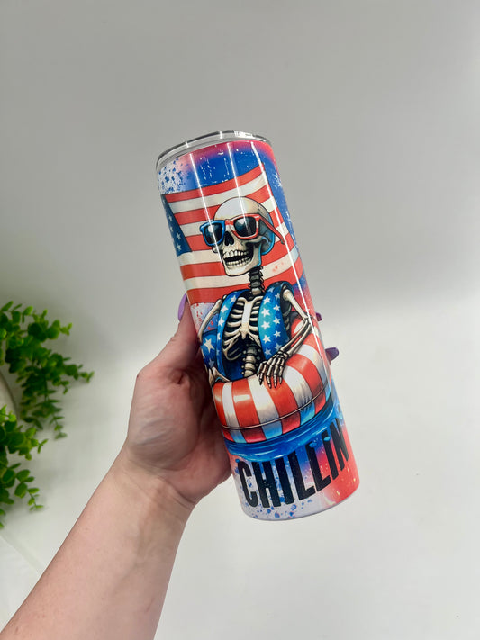 READY TO SHIP: Americana Chillin - FLAWED SCUFFS ON BOTTOM + CRACKED LID