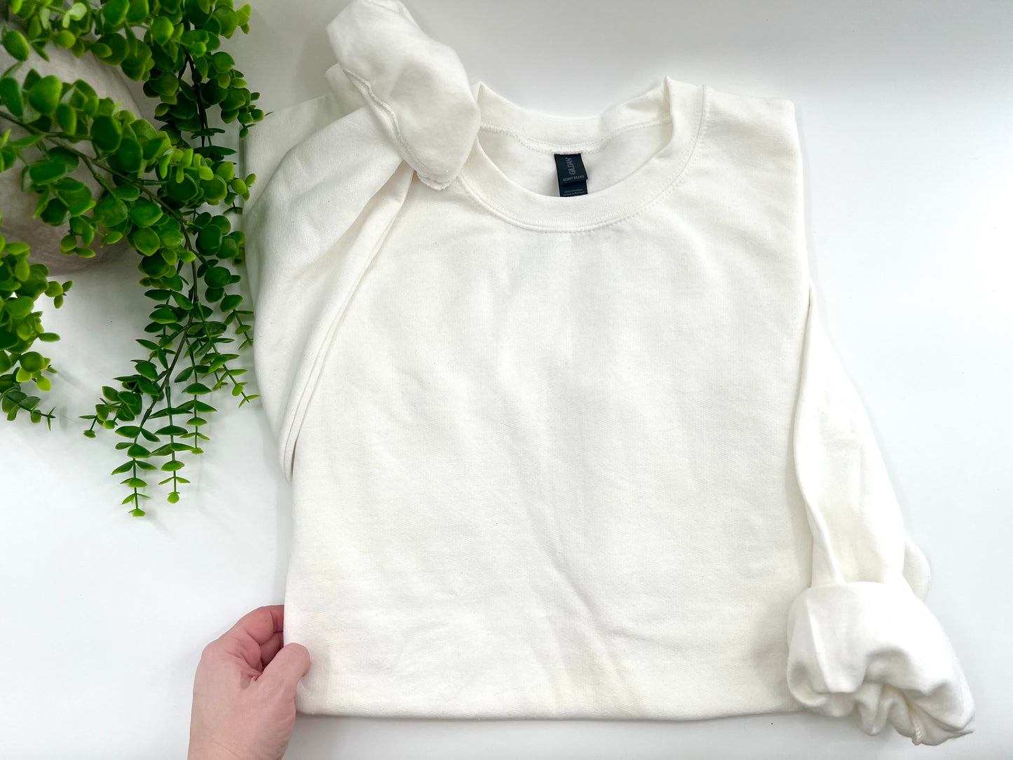 XL - White - Gildan Sweatshirt