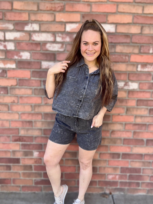 Kelsey’s Closet: XL (Fits more like Medium) - Two Piece Short/Cropped Top Set