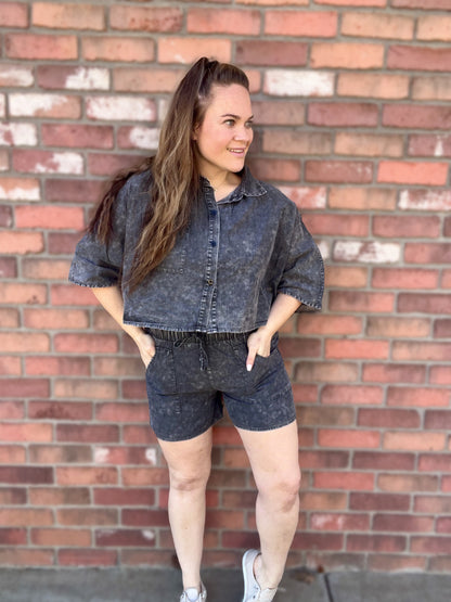 Kelsey’s Closet: XL (Fits more like Medium) - Two Piece Short/Cropped Top Set